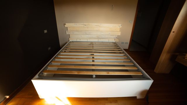 Letto moderno con contenitore
