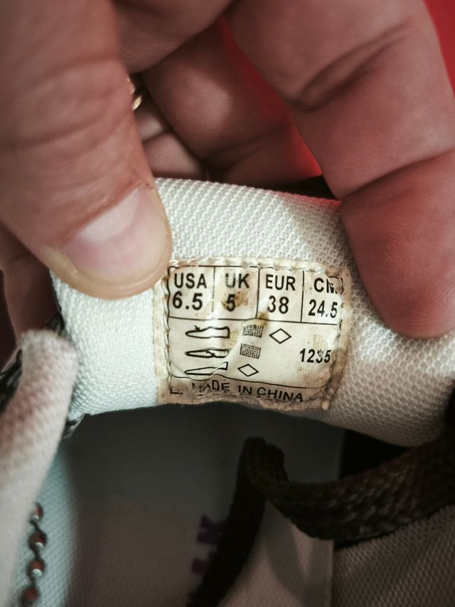 Tênis Airwalk Preto e Roxo