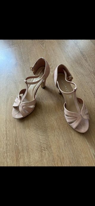Sandalias tacón beige y rosa