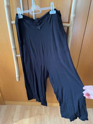 Pantalón negro Hua Qiang Fashion