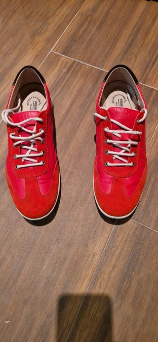 Zapatillas de piel hombre rojas NUEVAS Talla 43