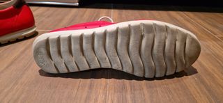 Zapatillas de piel hombre rojas NUEVAS Talla 43