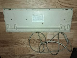 TECLADO ANTIGUO BATCH-PC