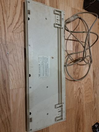 TECLADO ANTIGUO BATCH-PC