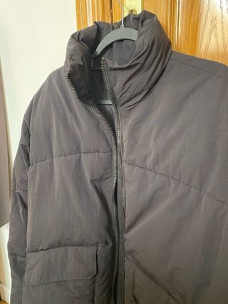 Abrigo acolchado negro Zara