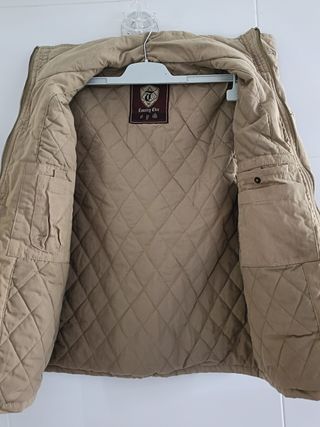 Chaleco acolchado beige