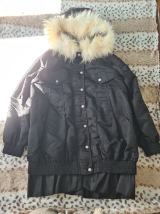 Abrigo Highly Preppy con capucha y pelo