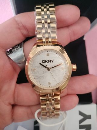 Reloj DKNY Dorado y Blanco Sin Uso