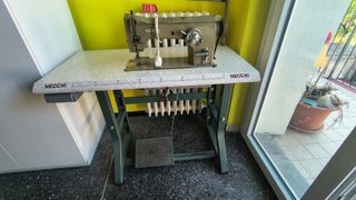 Macchina da cucire Necchi 750/100