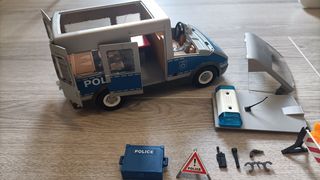Furgón Policía Playmobil con Accesorios