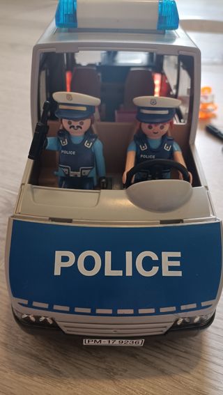Furgón Policía Playmobil con Accesorios