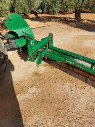 Cuchilla niveladora verde