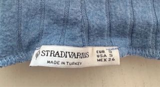 Jersey Stradivarius azul cuello alto Talla S básic