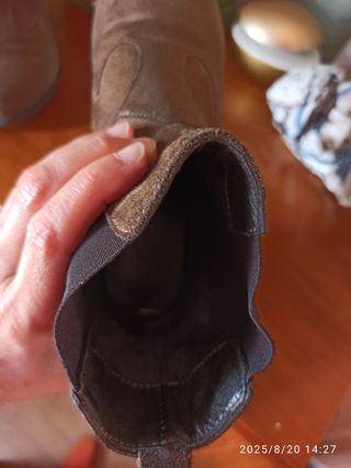 Botines de ante marrón