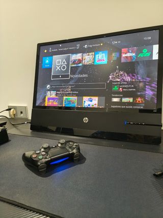 Consola PS4 Pro 1 TB con dos mandos 
