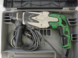 Taladro percutor Hitachi DH 24PB3