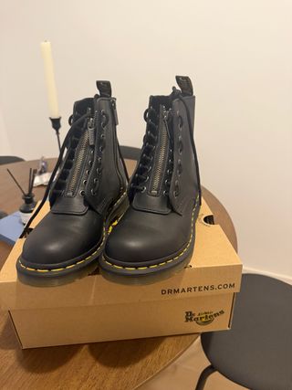 Borcegos Dr Martens Negro con Cierre
sin uso 