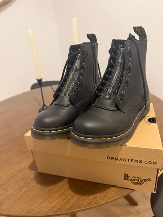 Borcegos Dr Martens Negro con Cierre
sin uso 