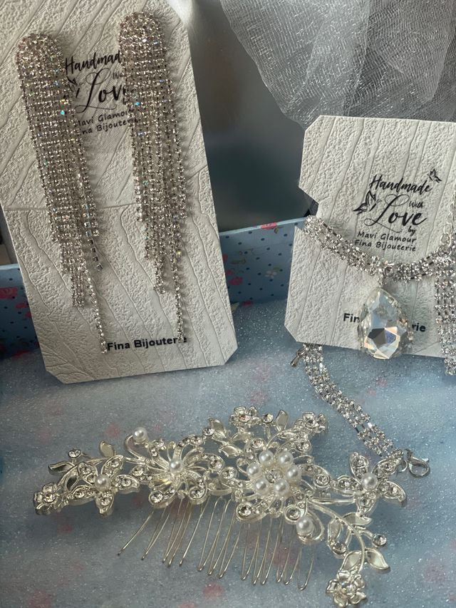 Conjunto Peineta Collar Pendientes Novia 15 años