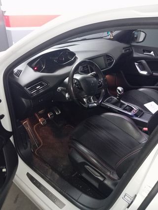 Peugeot 308 2015