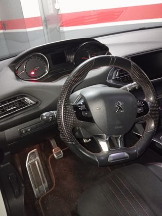 Peugeot 308 2015