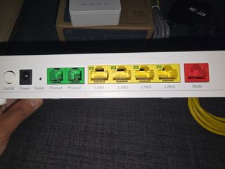 Modem e router in fibra ZTE per reti 2.4 e 5g