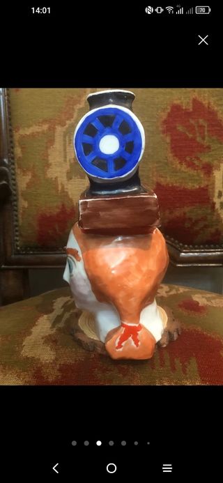 Díaz Pardo. Mujer con maquina de coser ,única