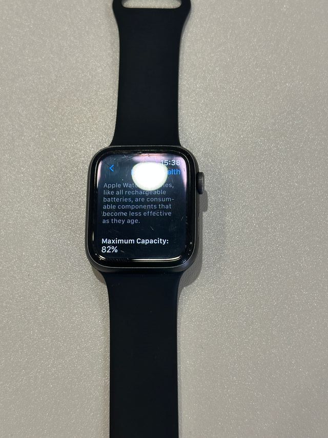 Apple Watch Series 4 GPS 44mm Negro/Plata