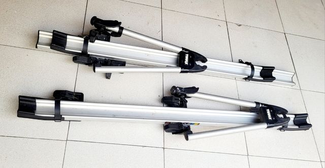 2 Portabicicletas Thule Tour para Vaca / Techo