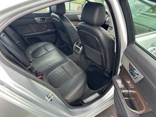 Jaguar XF 2009
