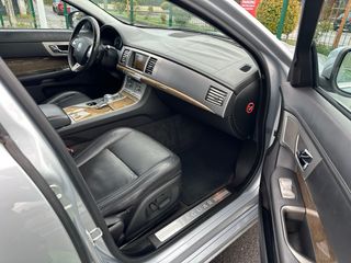 Jaguar XF 2009