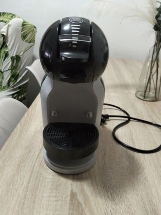 Cafetera Nescafé Dolce Gusto Negra