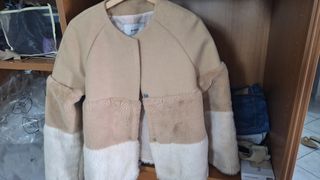 Giacca corta Stradivarius beige e bianca