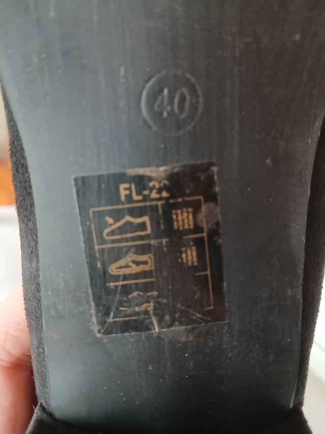 Botines negros de ante