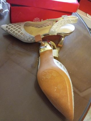 Zapatos de fiesta plateados