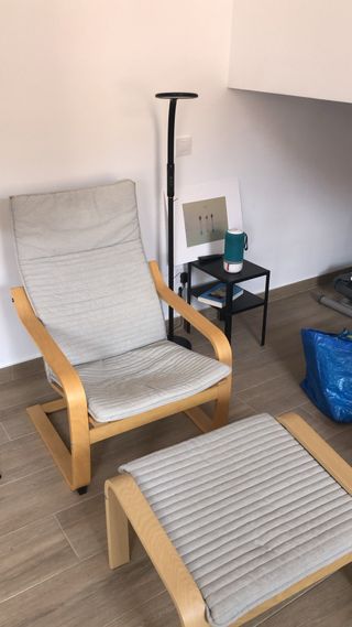 Sillón Ikea Poäng con reposapiés