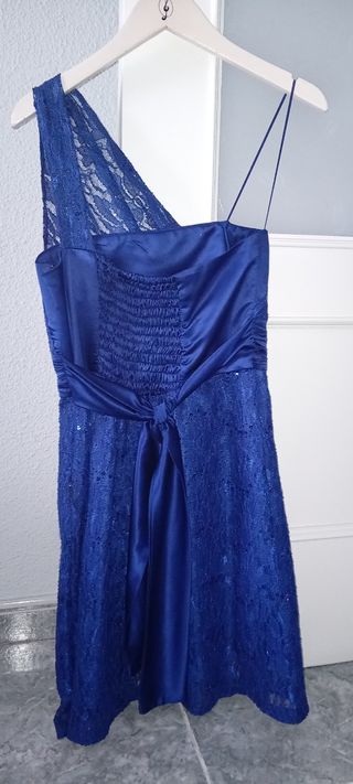 Vestido azul de encaje