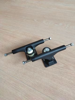 Ejes Skate Ace Classic Negros