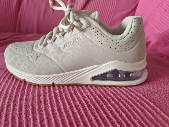 Zapatillas Skechers Beige/Blanco