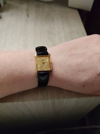 Reloj Seiko Quartz Mujer Dorado