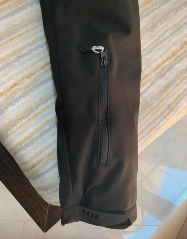 Giubbotto Scotland Nero con Cappuccio