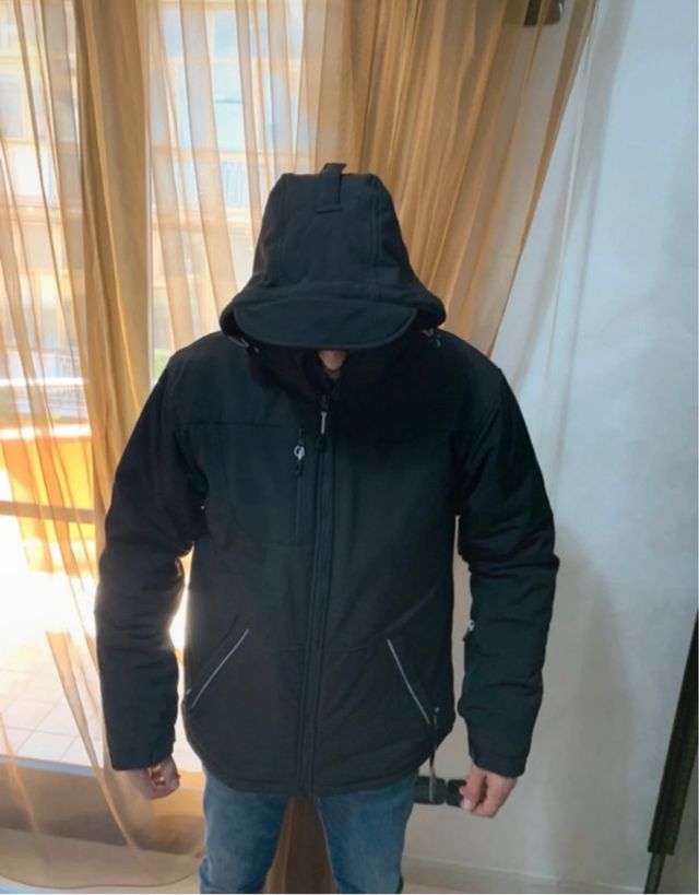 Giubbotto Scotland Nero con Cappuccio