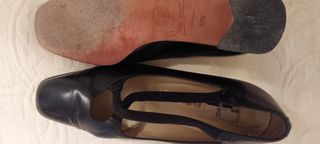 Zapatos de una piel muy finaPoco usados.Tacon 3 cm