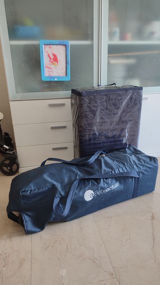 Cuna de viaje con colchón