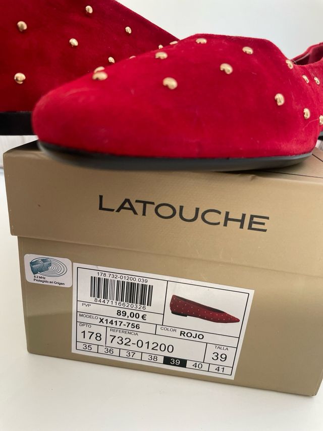 Manoletinas rojas ante tachuelas T.39