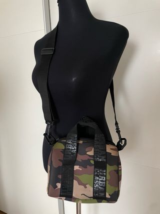 Bolso de mano Urban Classics camuflaje