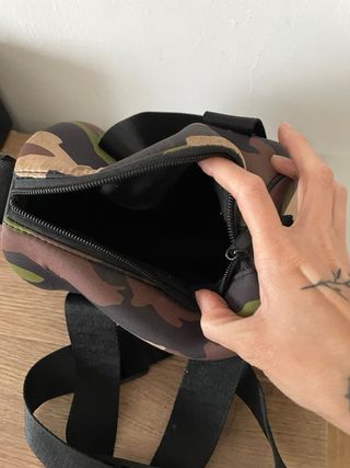 Bolso de mano Urban Classics camuflaje