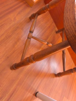 4 Sillas de madera estilo clásico