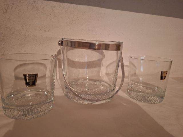 Juego cubitera y vasos