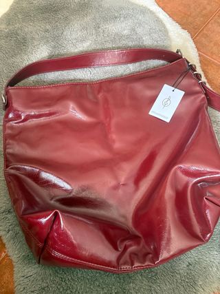Bolso rojo Stradivarius